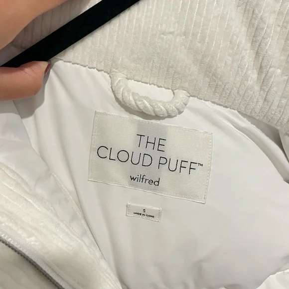 *SOLD* Aritzia Cream Bomber Jacket - Picture 10 of 10